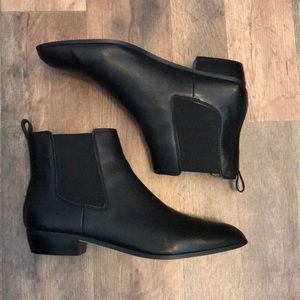 Jcrew black leather Chelsea boots